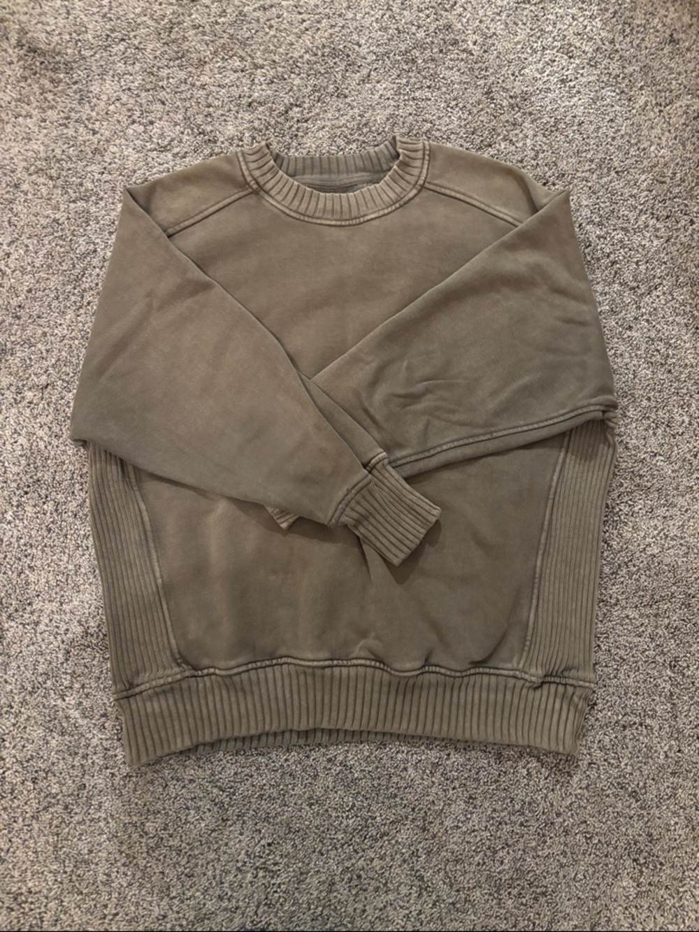 aerie women’s down to earth crew neck sweatshirt in nomad olive